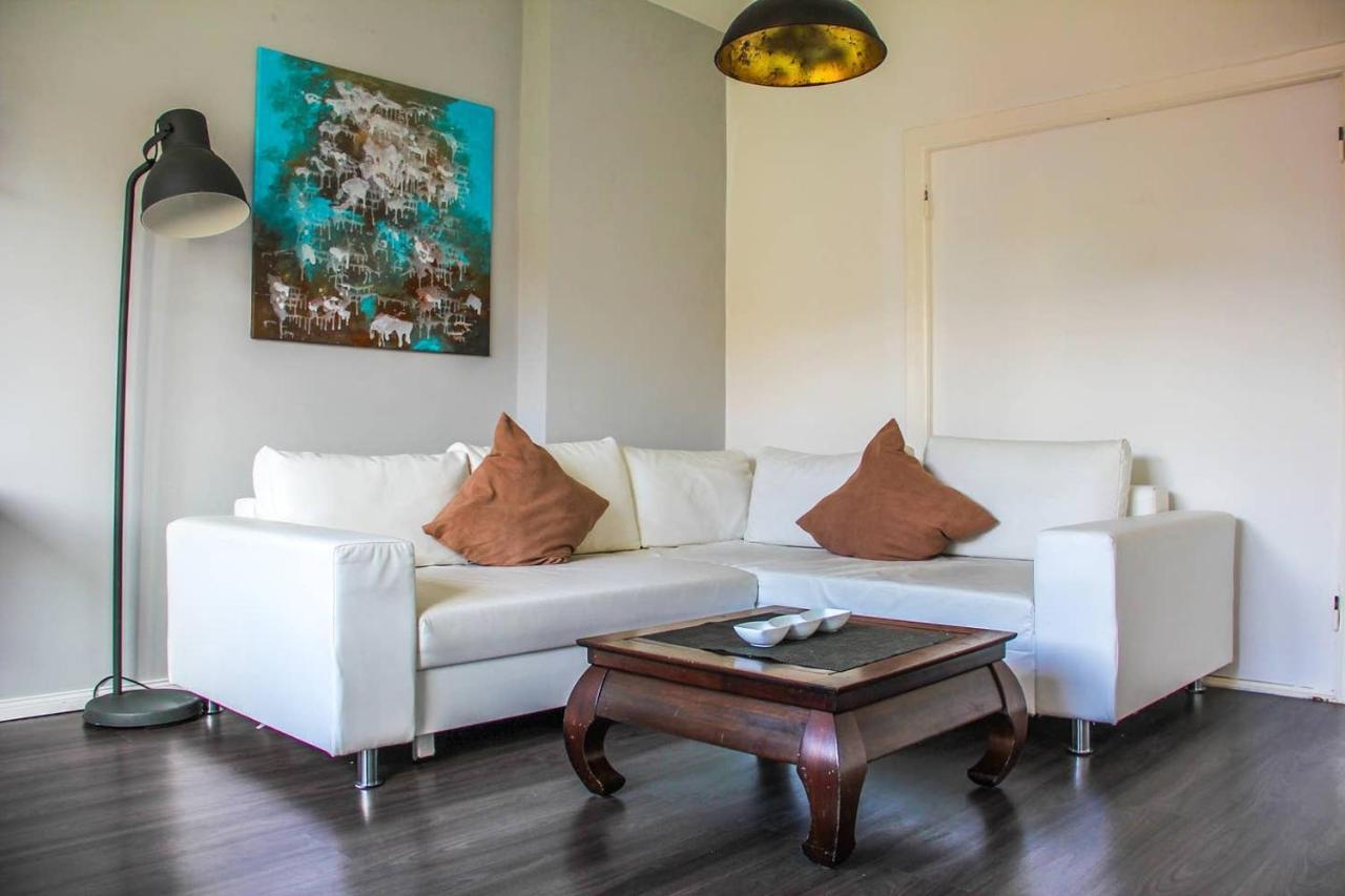 Exklusive 2 Zimmer Wohnung Mit Balkon In Top Lage! BRE Esterno foto