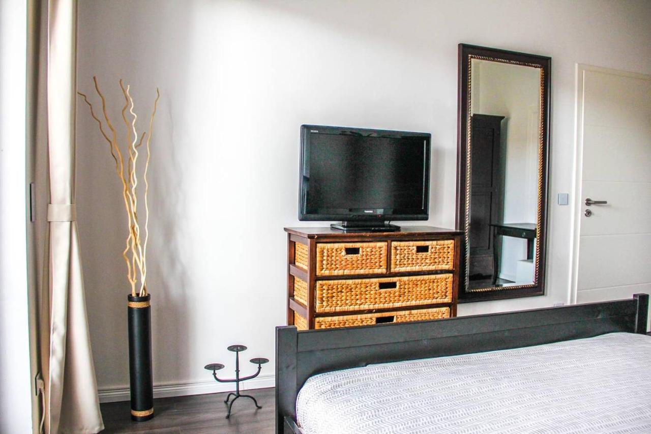Exklusive 2 Zimmer Wohnung Mit Balkon In Top Lage! BRE Esterno foto