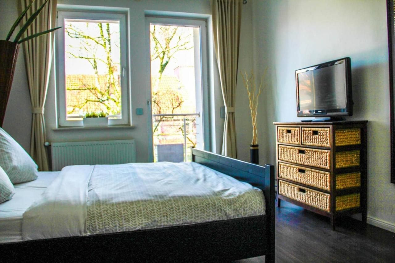 Exklusive 2 Zimmer Wohnung Mit Balkon In Top Lage! BRE Esterno foto
